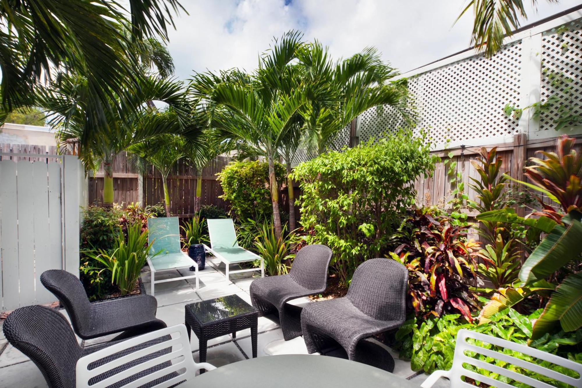 Coco Plum Inn Key West Exterior photo
