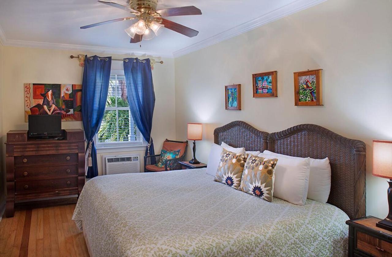 Coco Plum Inn Key West Exterior photo
